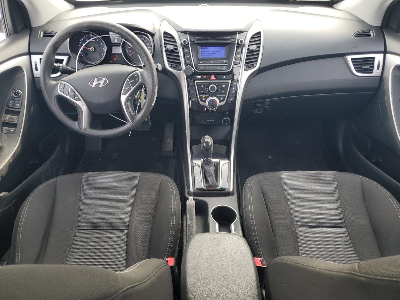 2014 Hyundai Elantra - Image 8