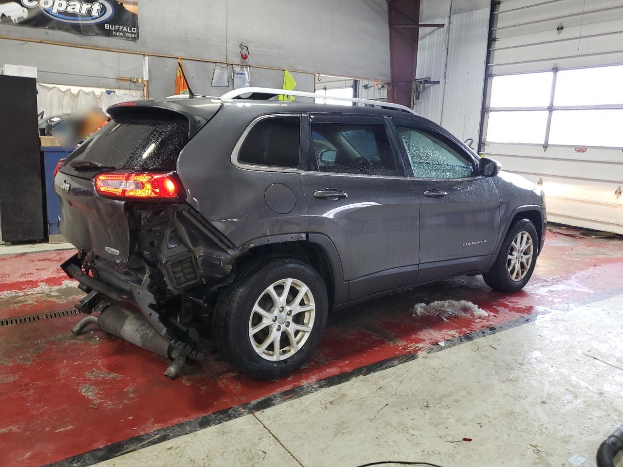 2015 Jeep Grand Cherokee - Image 3