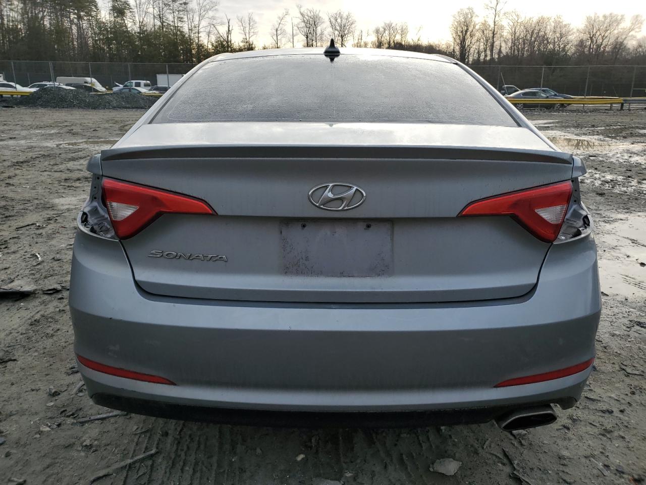 2015 Hyundai Sonata - Image 6