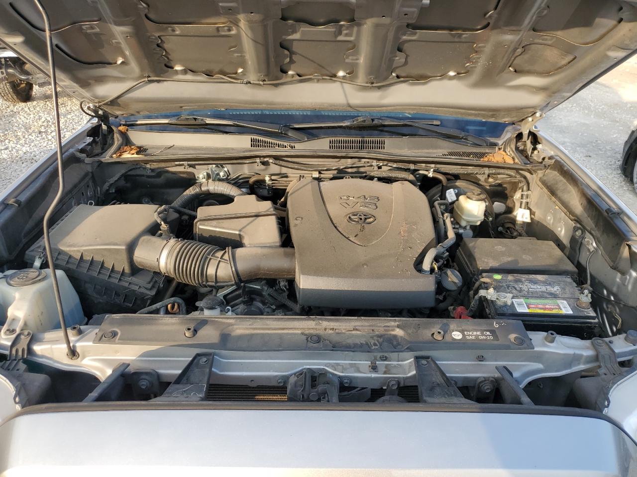 2017 Toyota Tacoma - Image 11