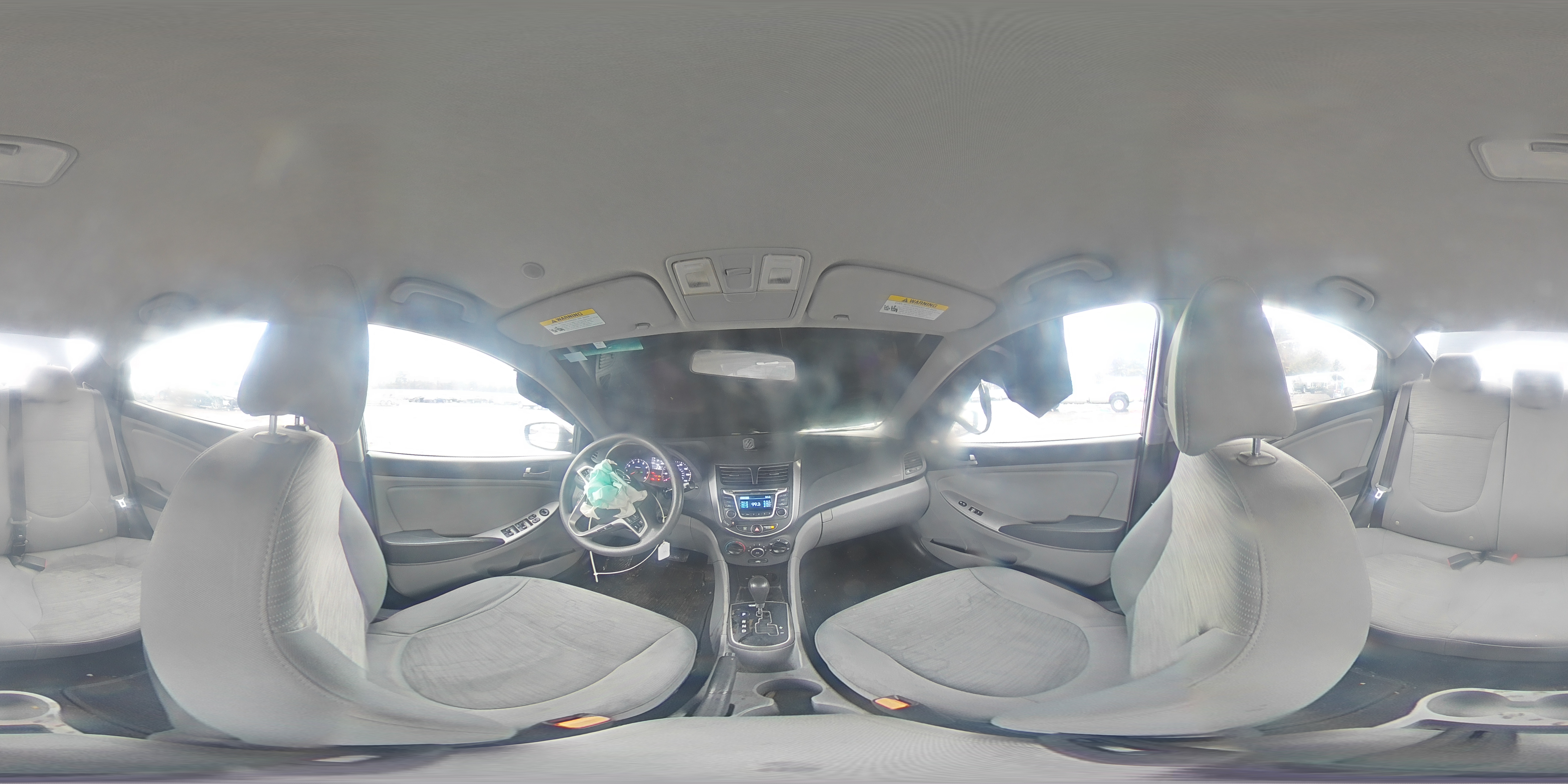 2015 Hyundai Accent - Image 13