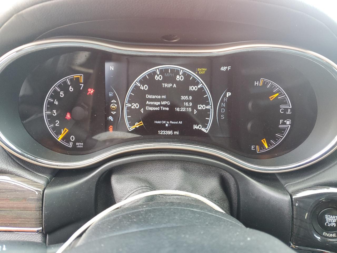 2014 Jeep Grand Cherokee - Image 9