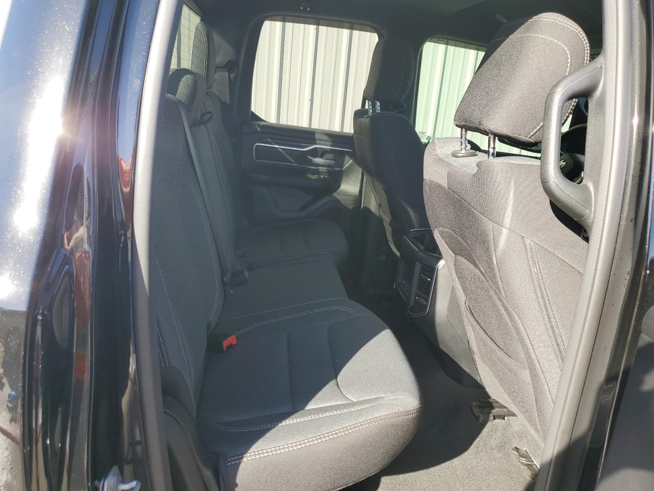 2021 RAM 1500 - Image 10