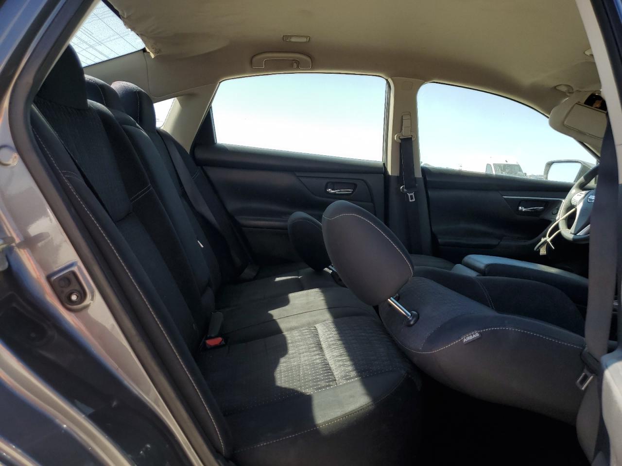 2017 Nissan Altima - Image 10