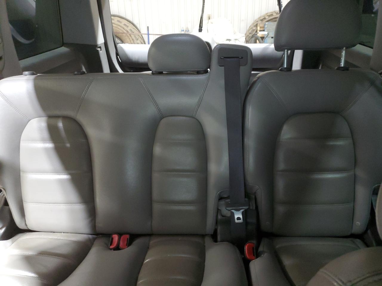 2004 Ford Explorer Xlt VIN: 1FMDU73W44UB04371 Lot: 47103395