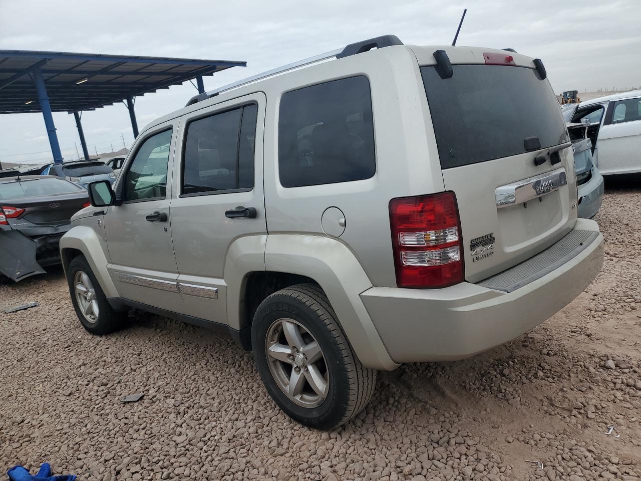 2008 Jeep Liberty (North America) - Image 2