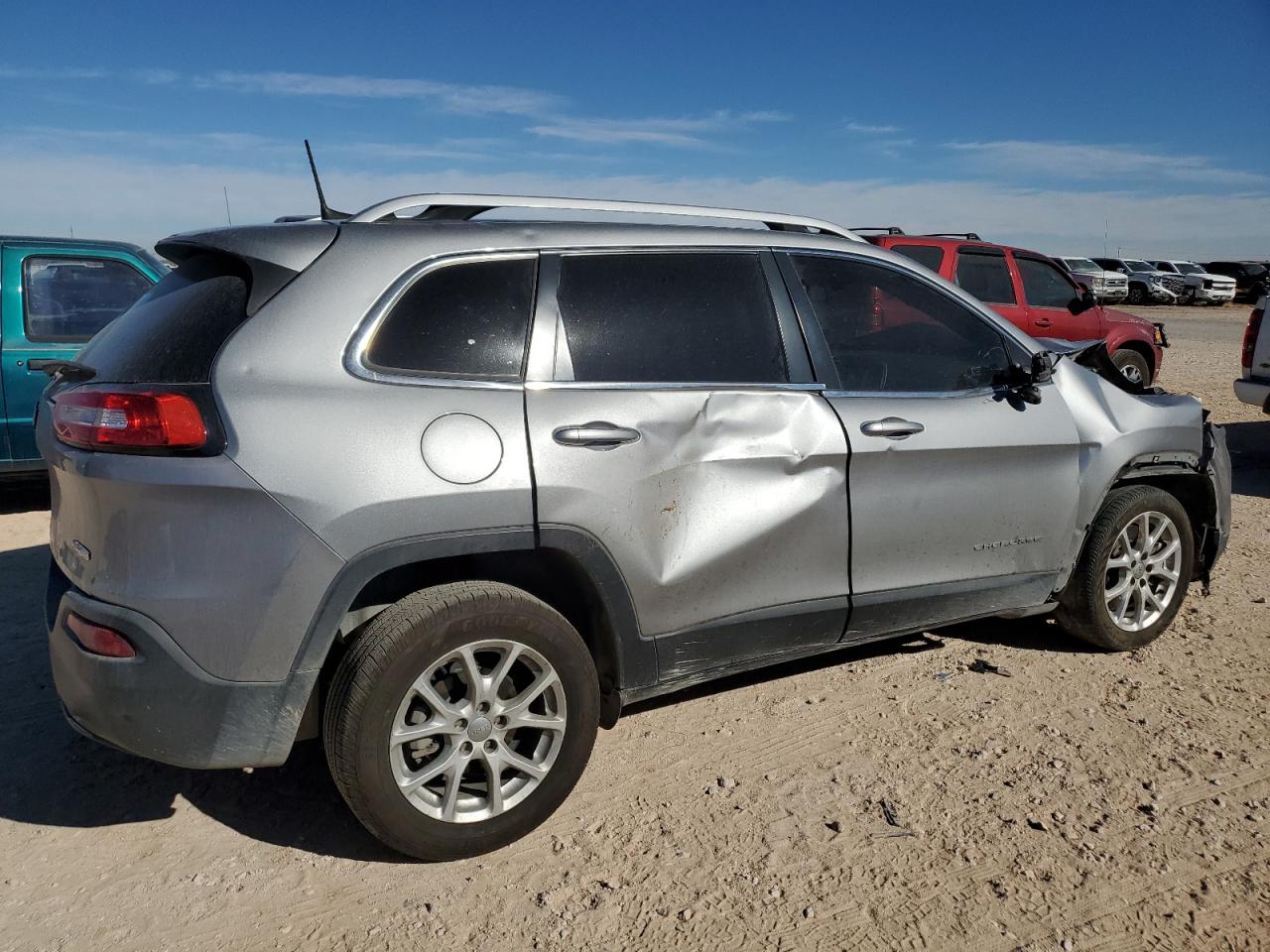 2017 Jeep Grand Cherokee - Image 3