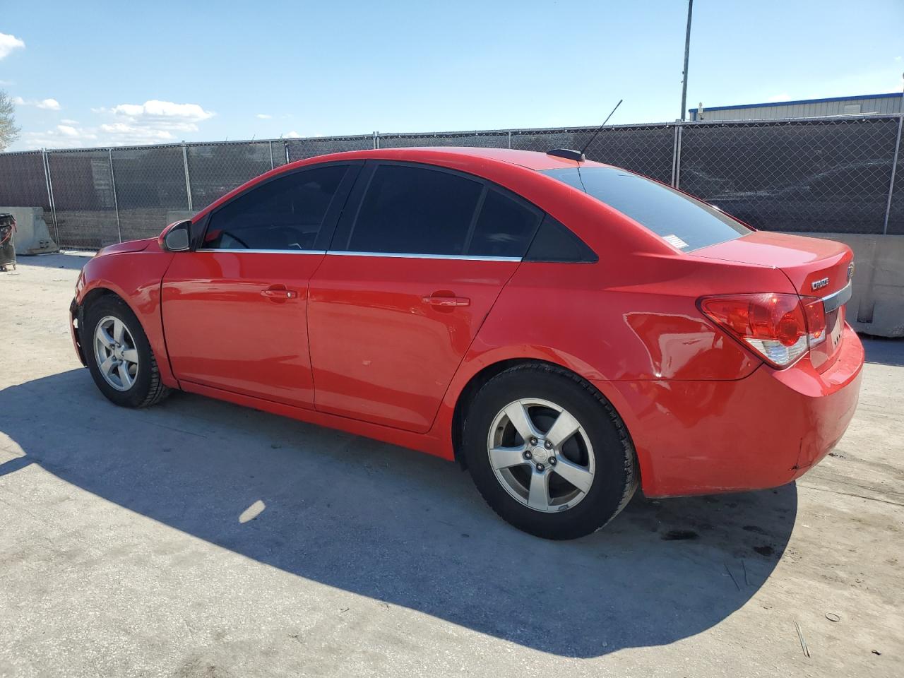 2016 Chevrolet Cruze - Image 2