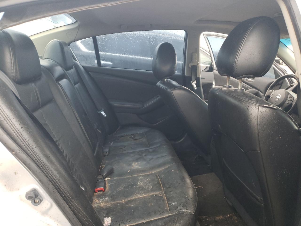2012 Nissan Altima - Image 10