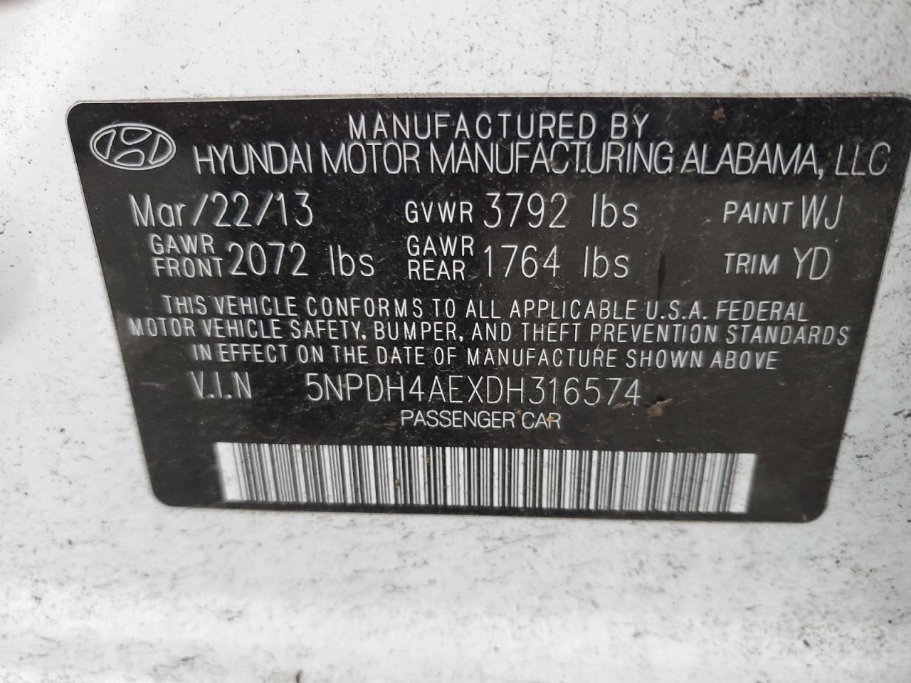 2013 Hyundai Elantra - Image 12