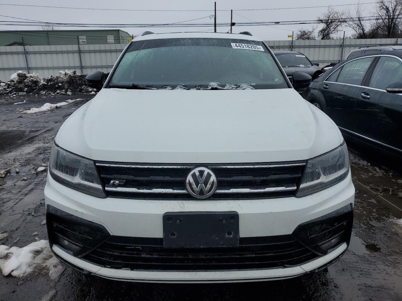 2021 Volkswagen Tiguan - Image 5