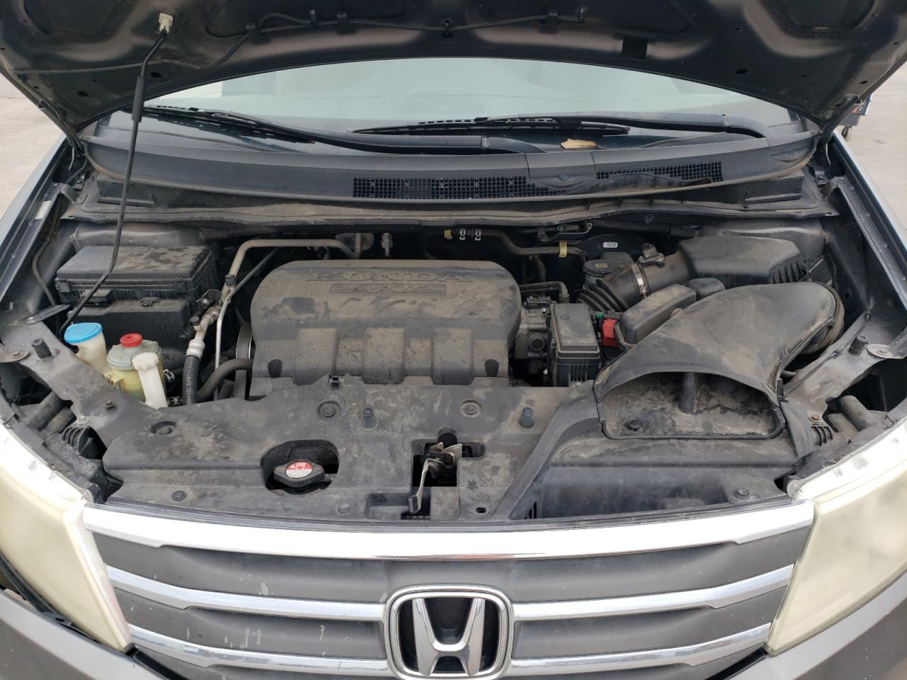 2012 Honda Odyssey - Image 12