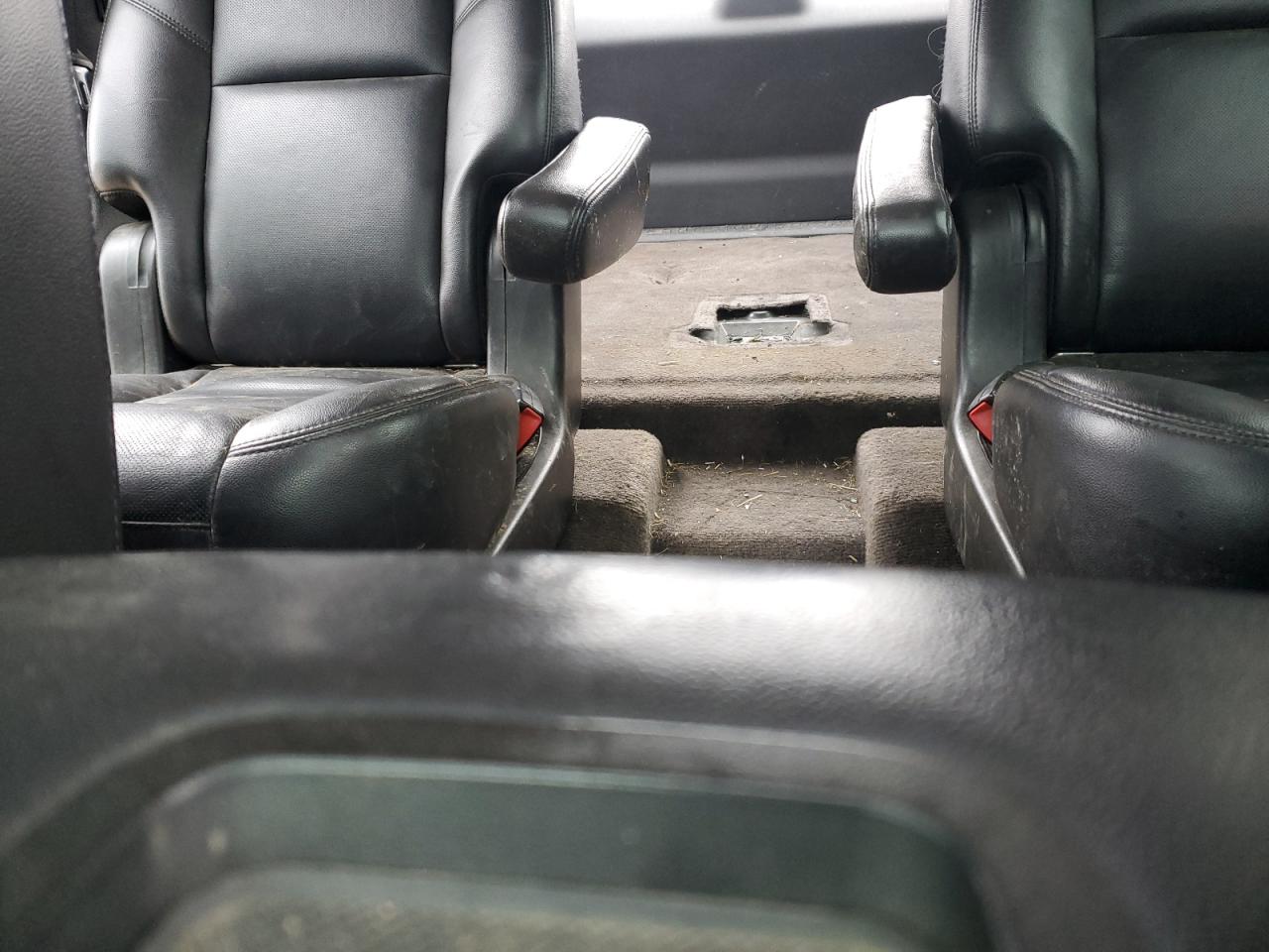 2010 Chevrolet Tahoe - Image 10
