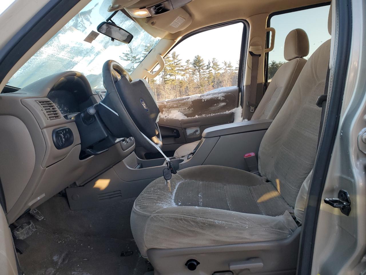 2005 Ford Explorer - Image 7