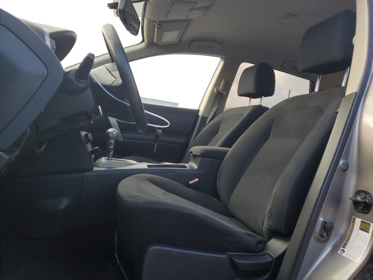 2010 Nissan Rogue - Image 7