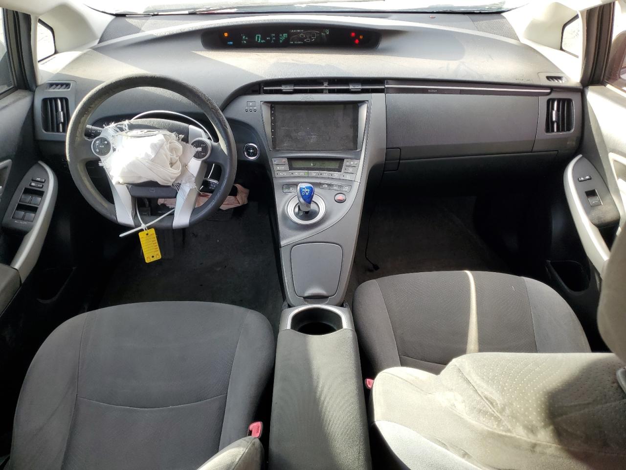 2013 Toyota Prius - Image 8