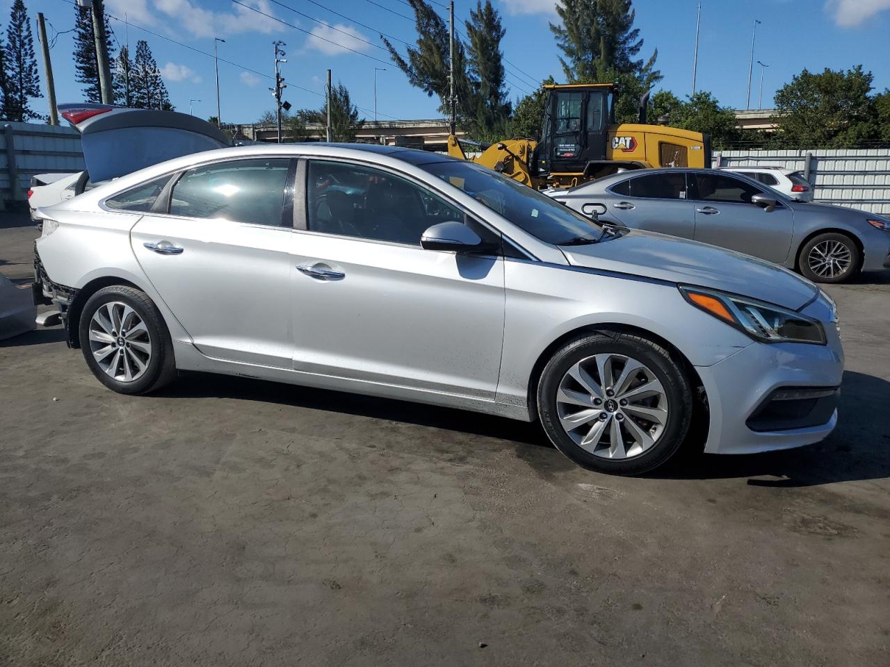 2015 Hyundai Sonata - Image 4