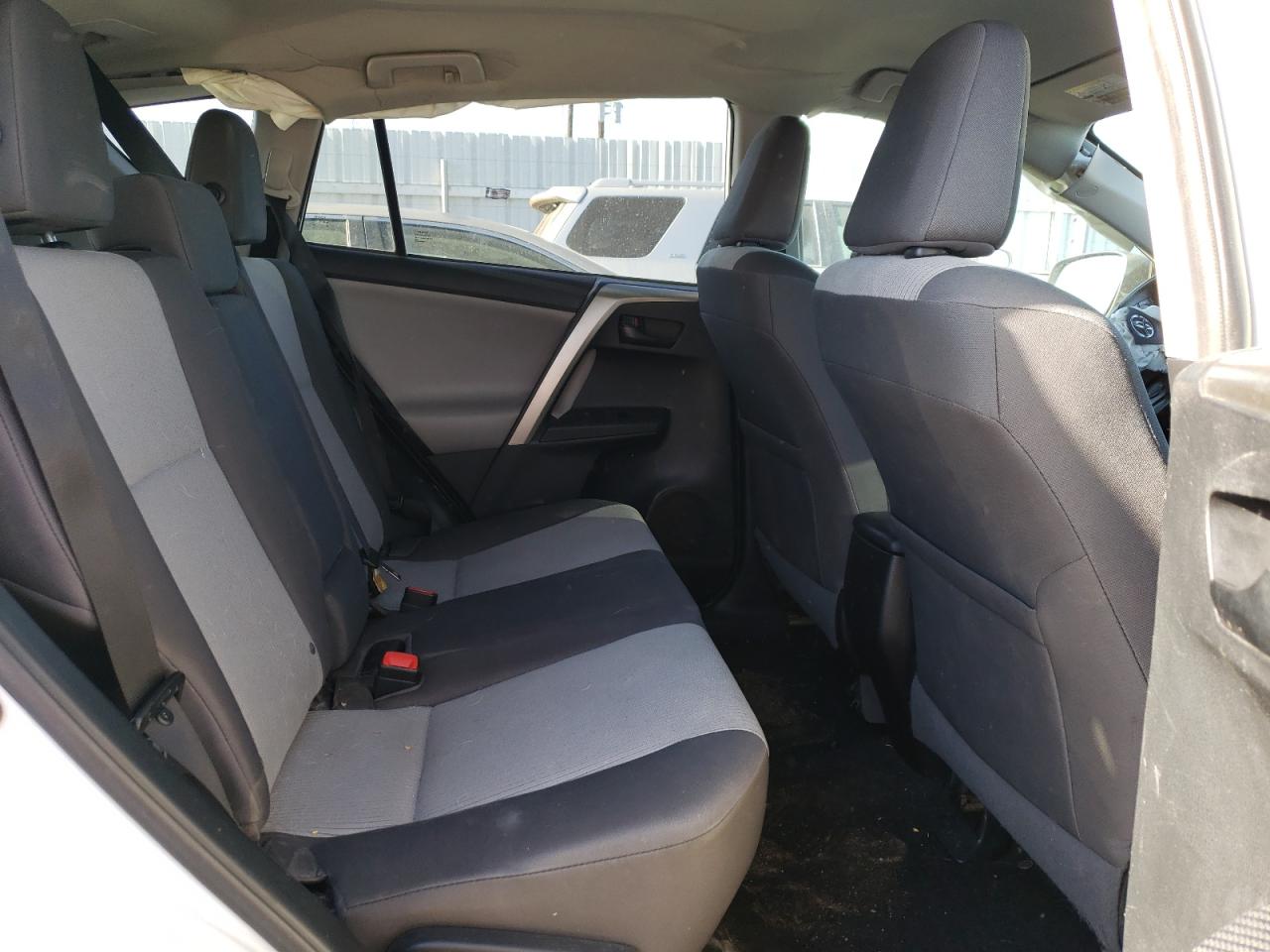 2014 Toyota RAV 4 - Image 11
