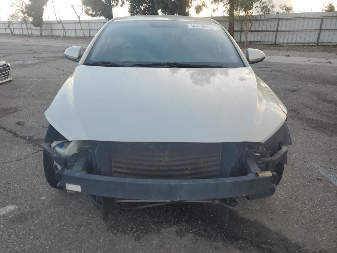 2017 Hyundai Elantra - Image 5