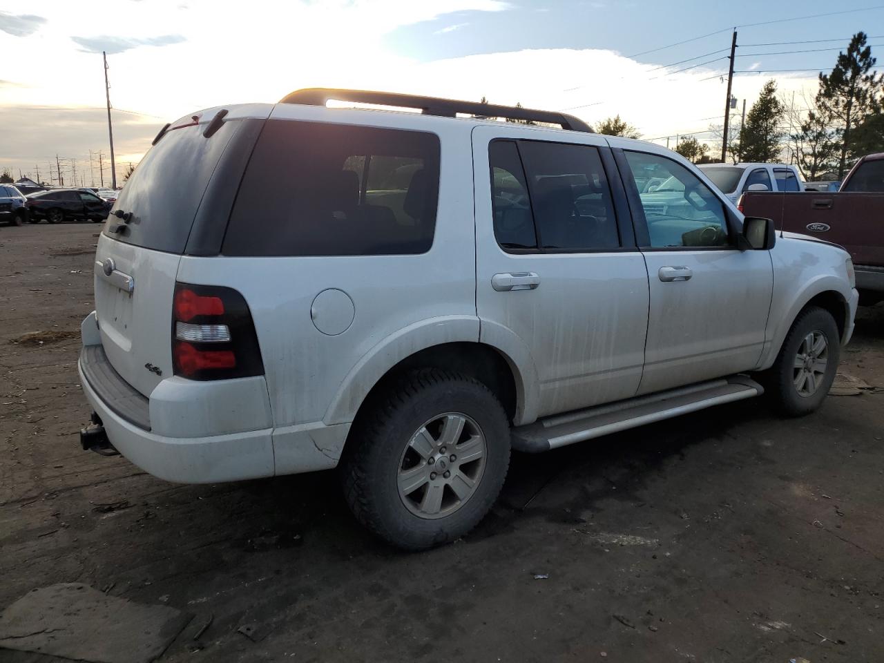 2010 Ford Explorer - Image 3