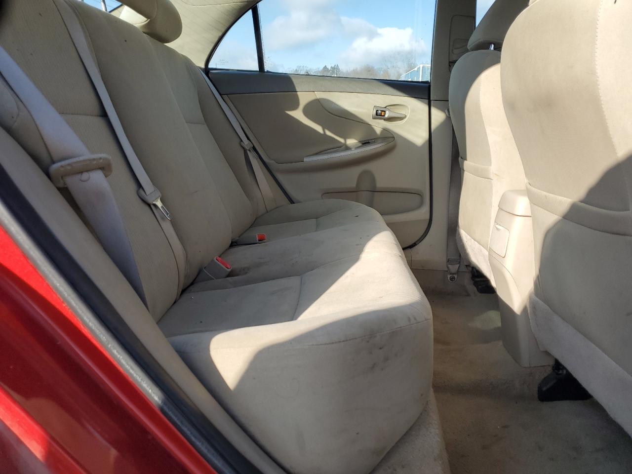 2010 Toyota Corolla - Image 10