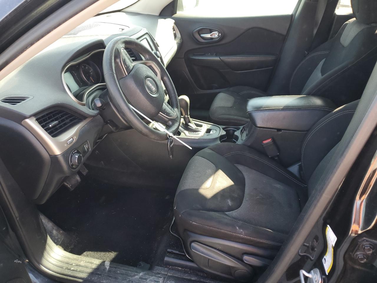 2016 Jeep Grand Cherokee - Image 7