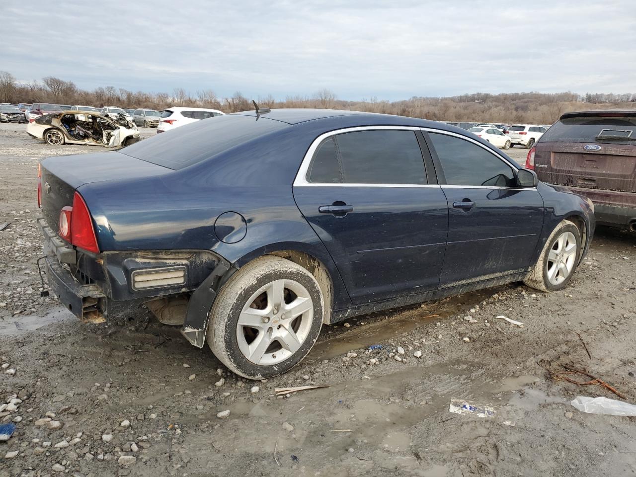 2011 Chevrolet Malibu - Image 3