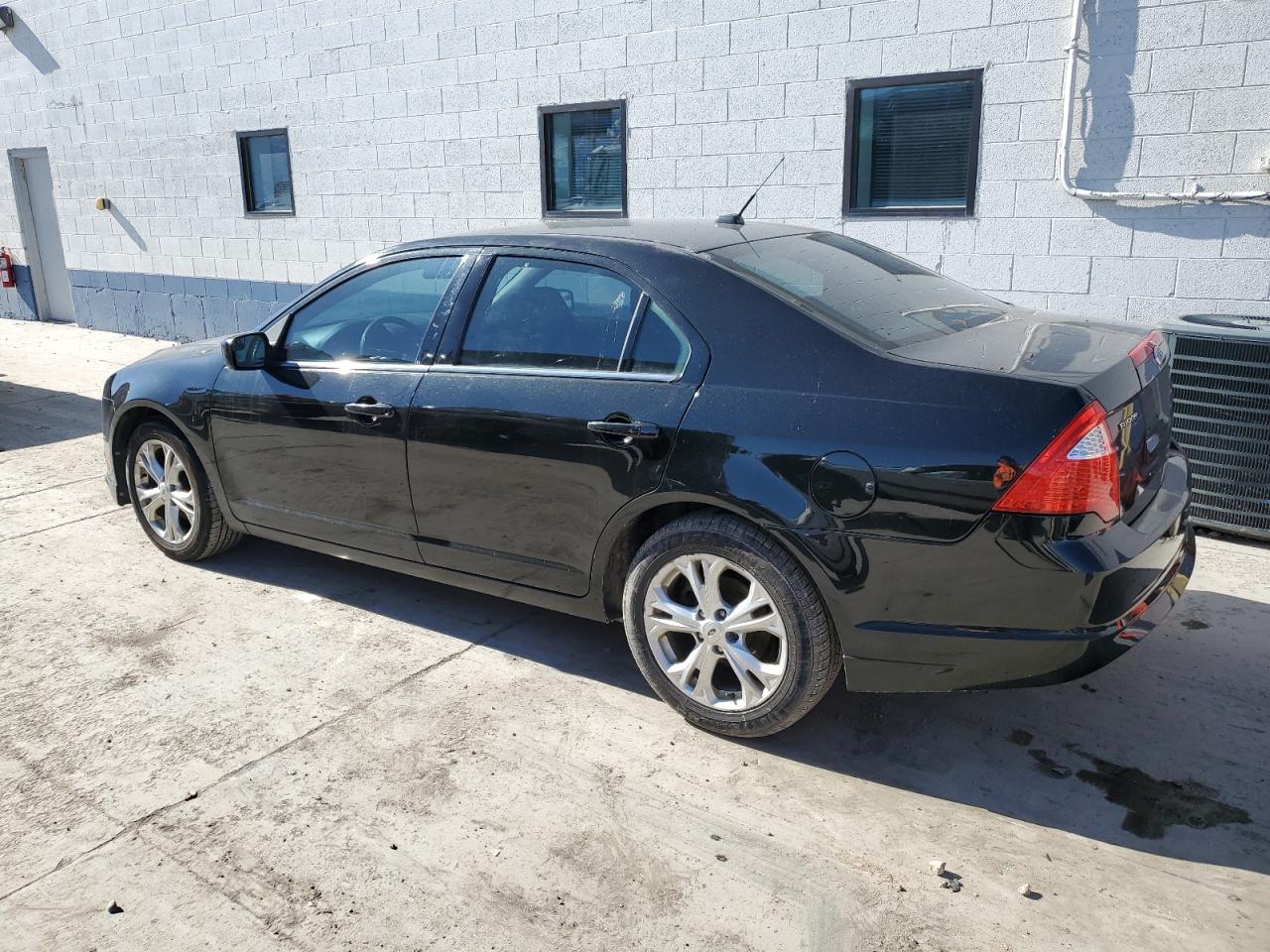 2012 Ford Fusion - Image 2