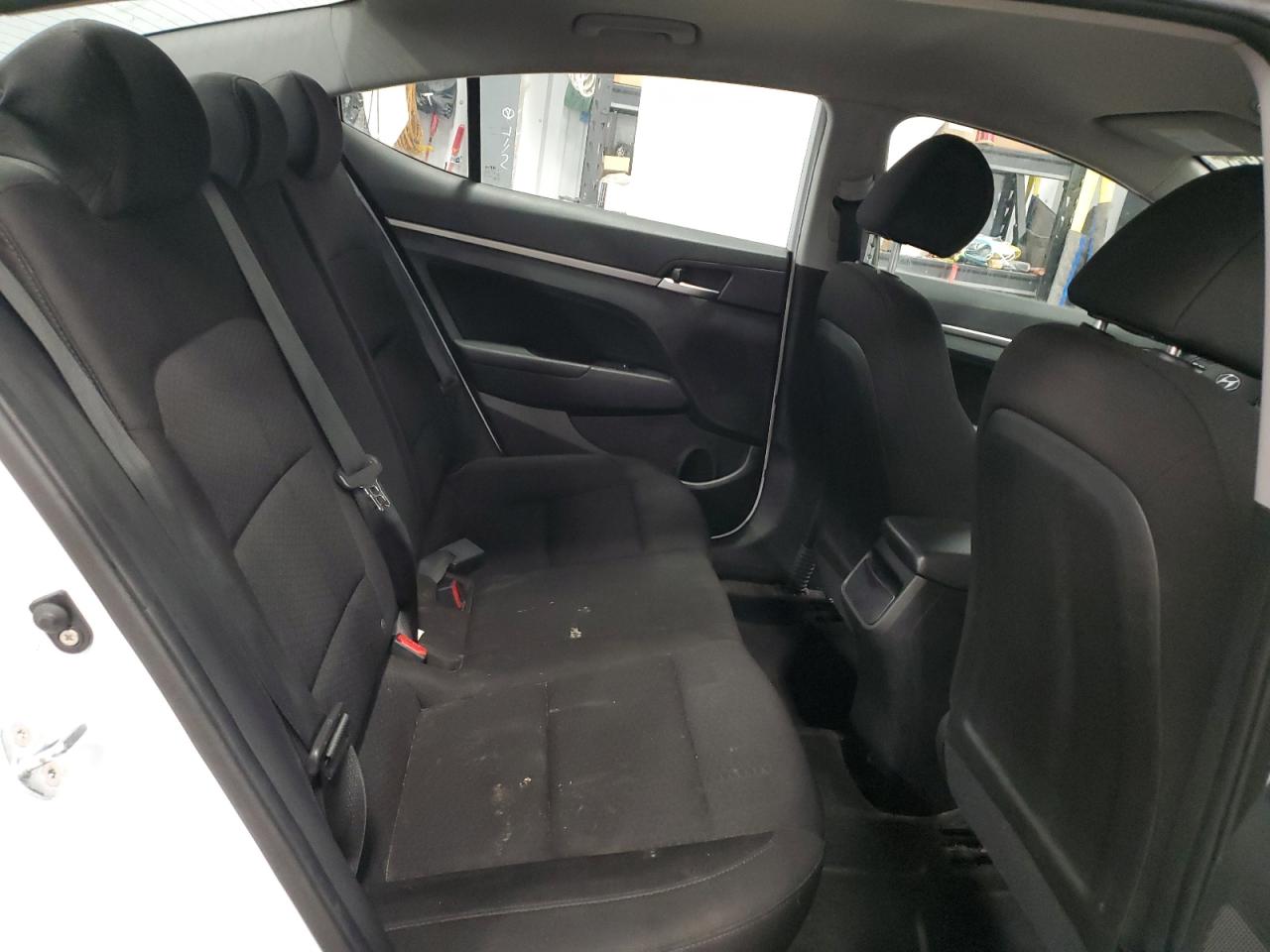 2020 Hyundai Elantra - Image 10