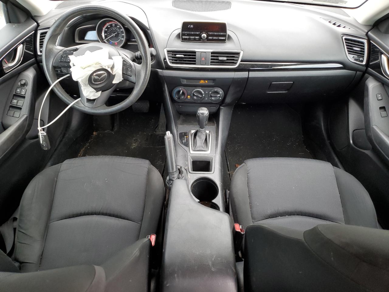 2014 Mazda 3 - Image 8
