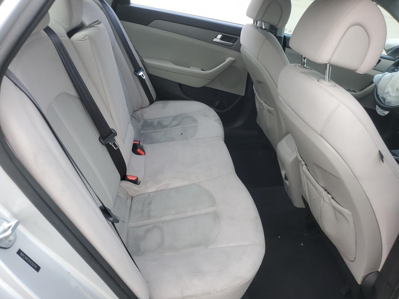 2015 Hyundai Sonata - Image 10