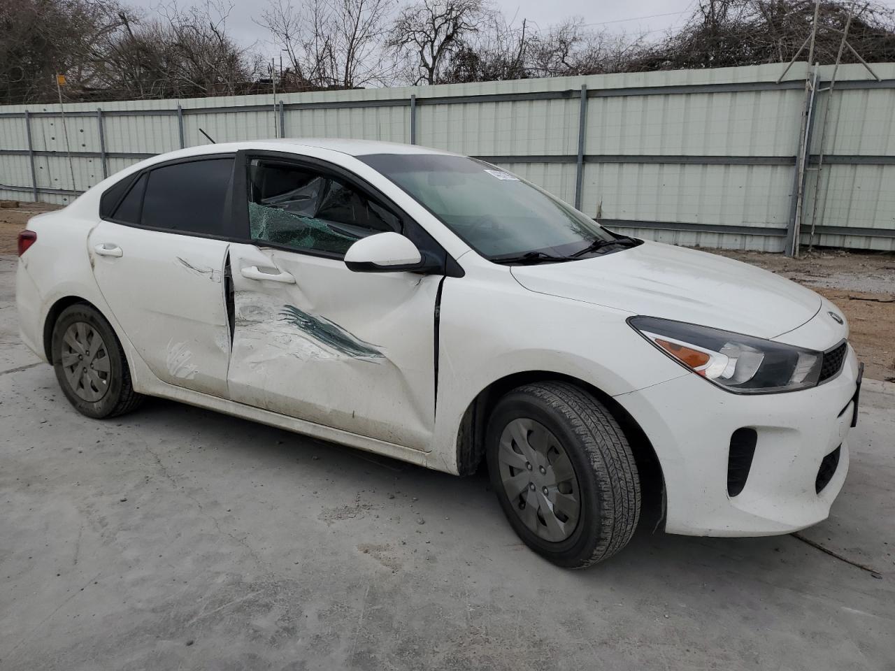 2020 Kia Rio - Image 4