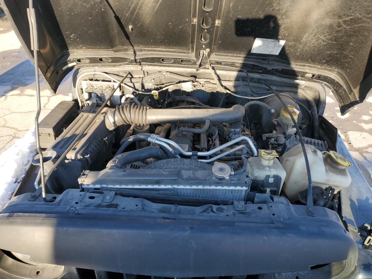 2004 Jeep Wrangler - Image 12