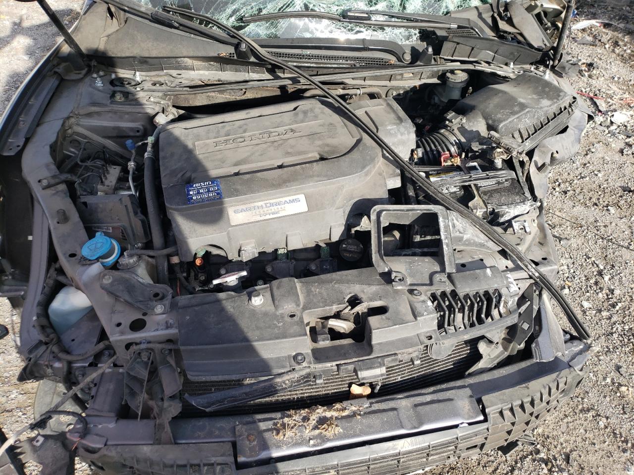 2015 Honda Accord - Image 13
