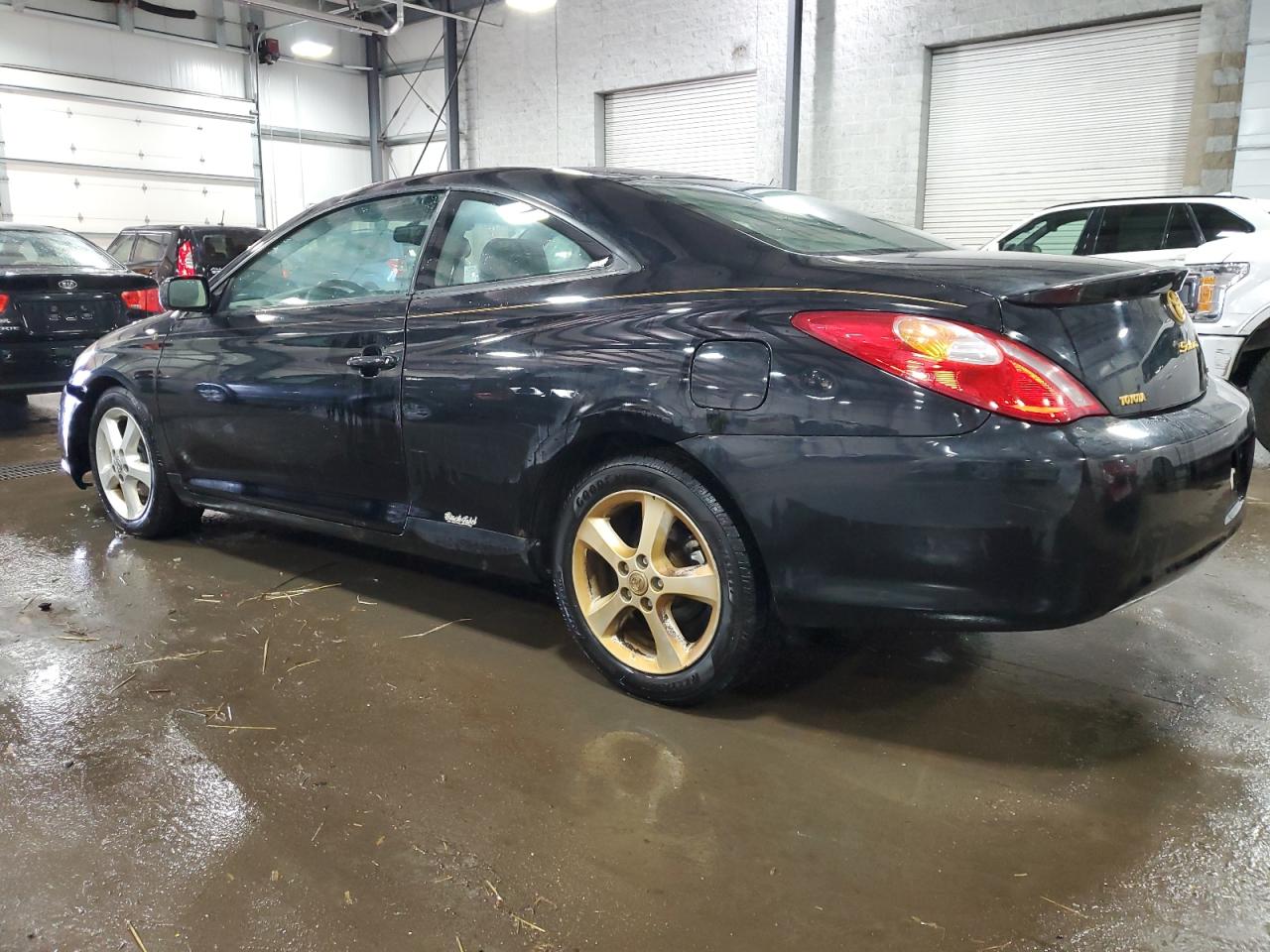 2005 Toyota Camry Solara - Image 2