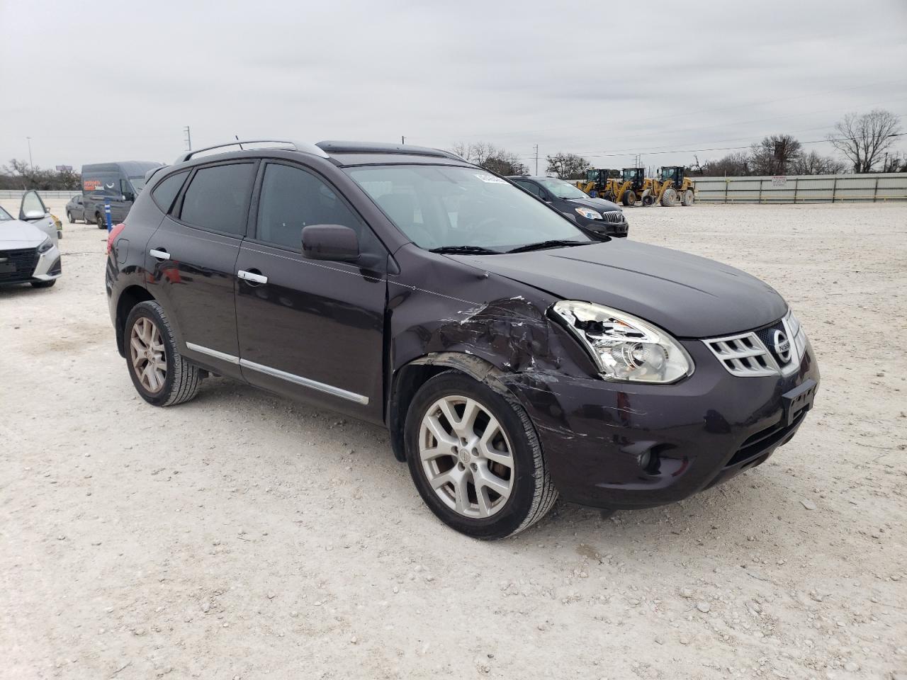 2011 Nissan Rogue - Image 4