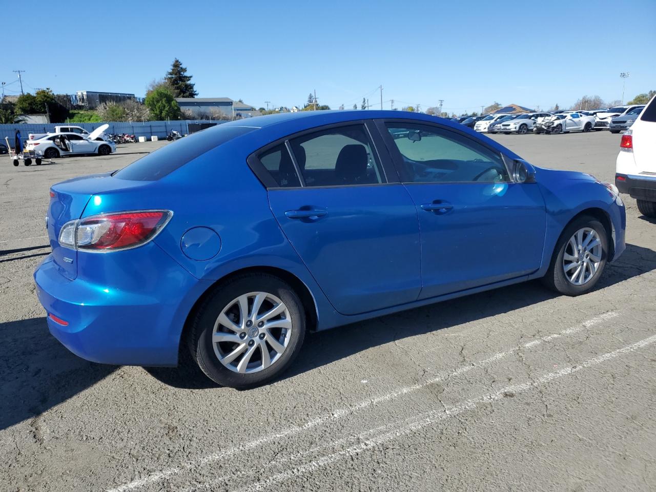2012 Mazda 3 - Image 3