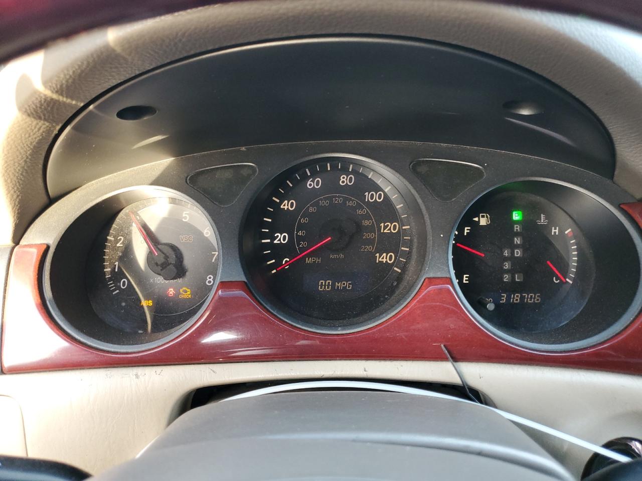 2003 Lexus ES - Image 9