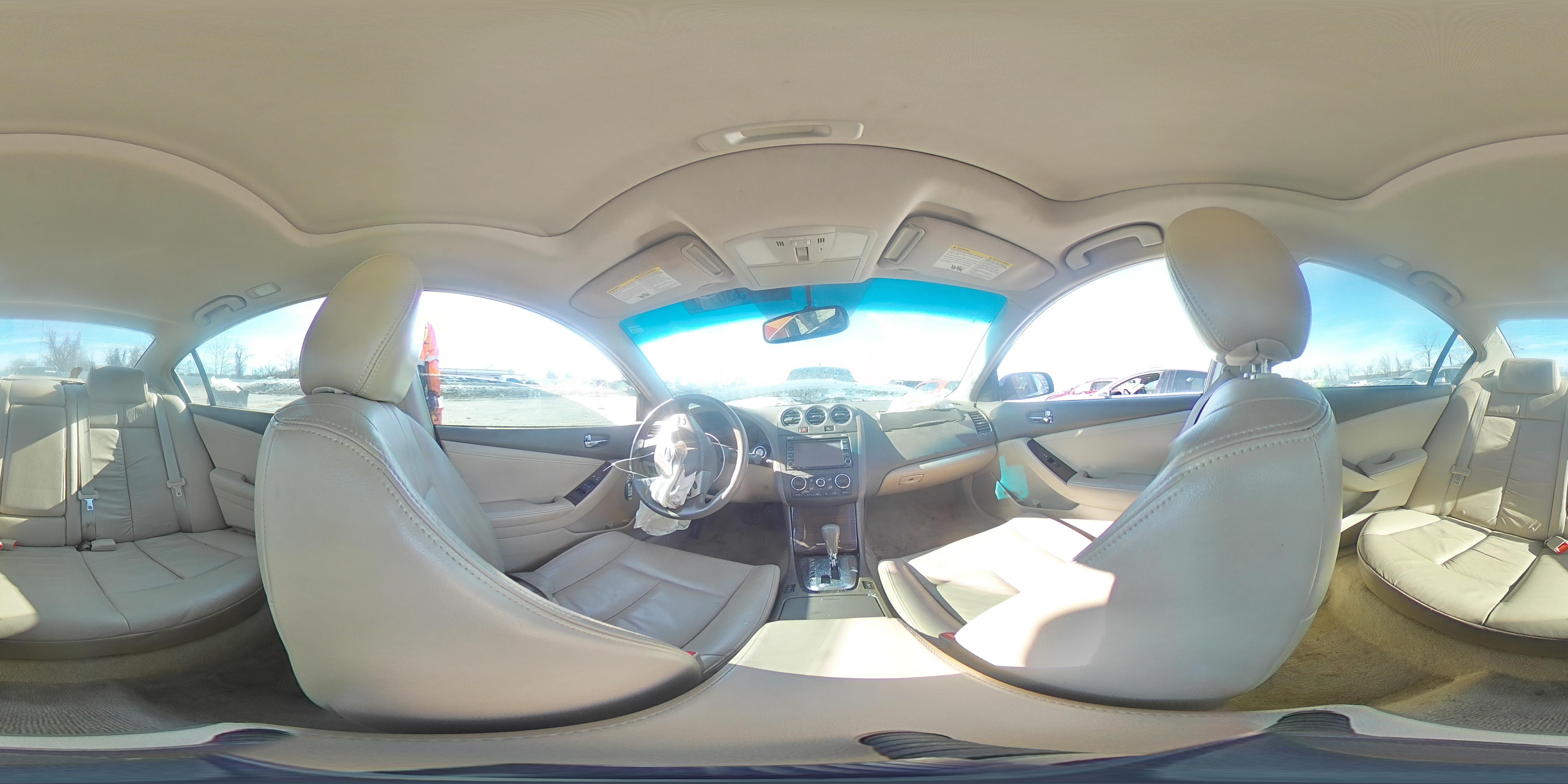2010 Nissan Altima - Image 12
