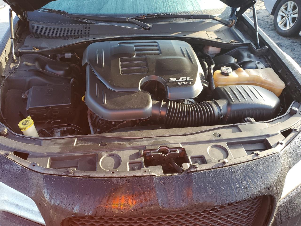 2015 Chrysler 300 - Image 11