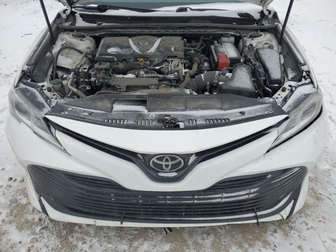 2019 Toyota Camry - Image 11