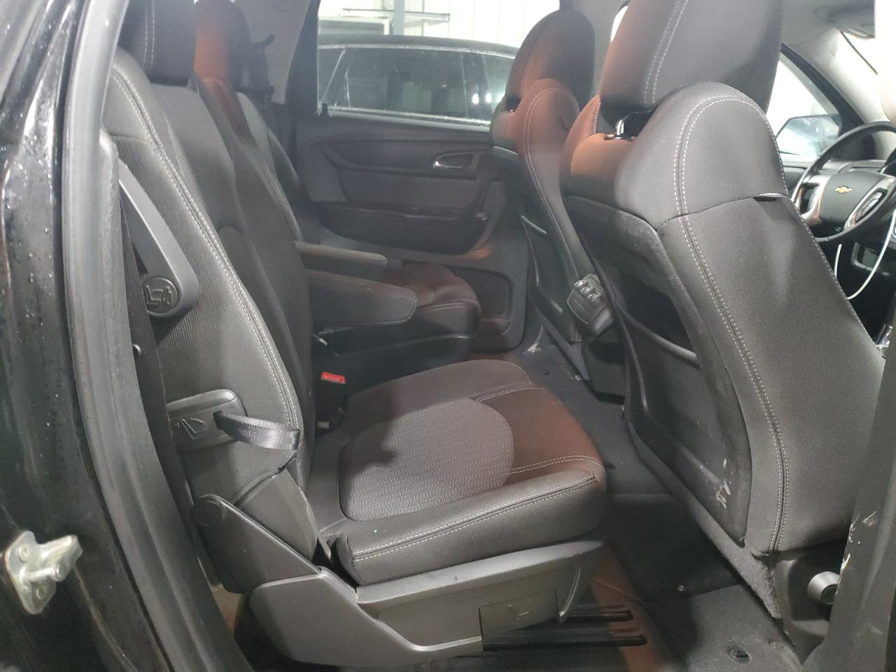 2017 Chevrolet Traverse - Image 11