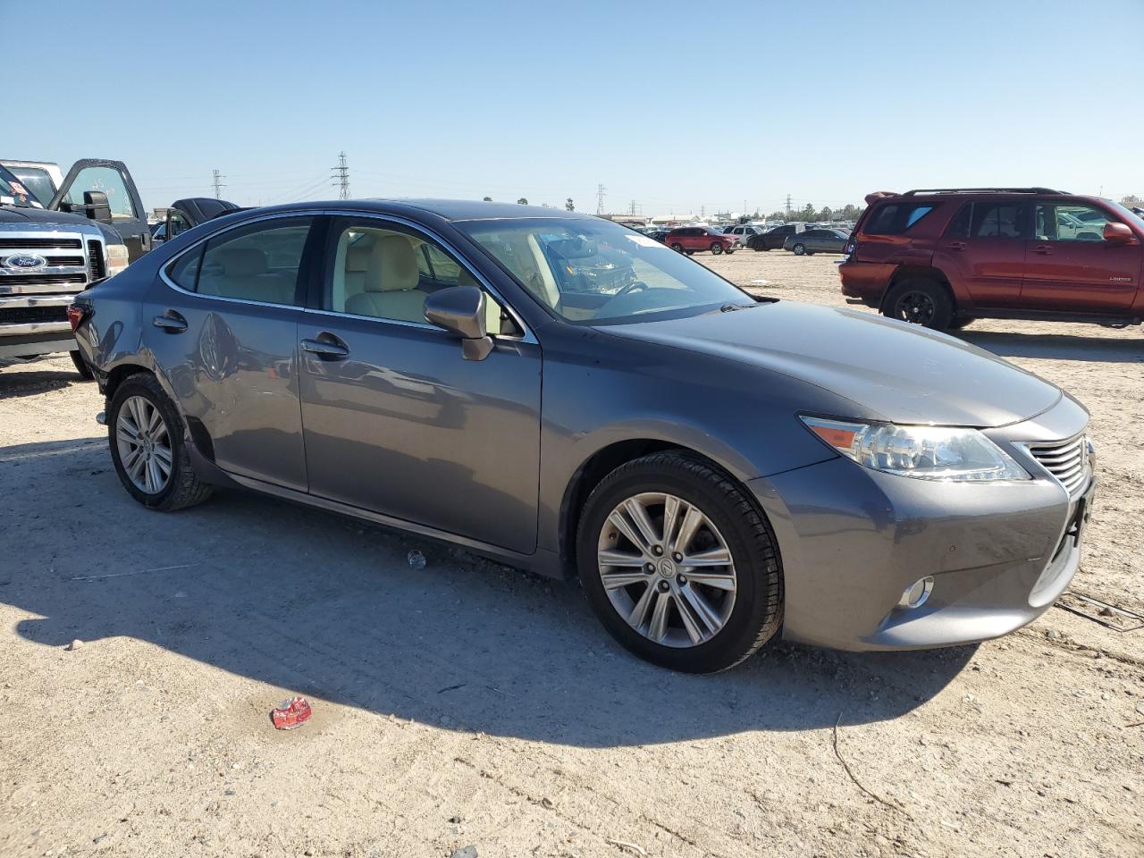 2014 Lexus ES - Image 4
