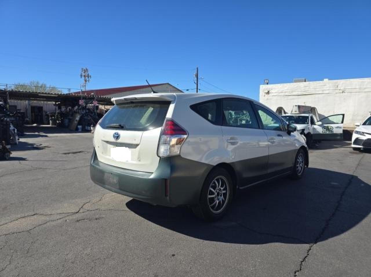 2015 Toyota Prius - Image 4