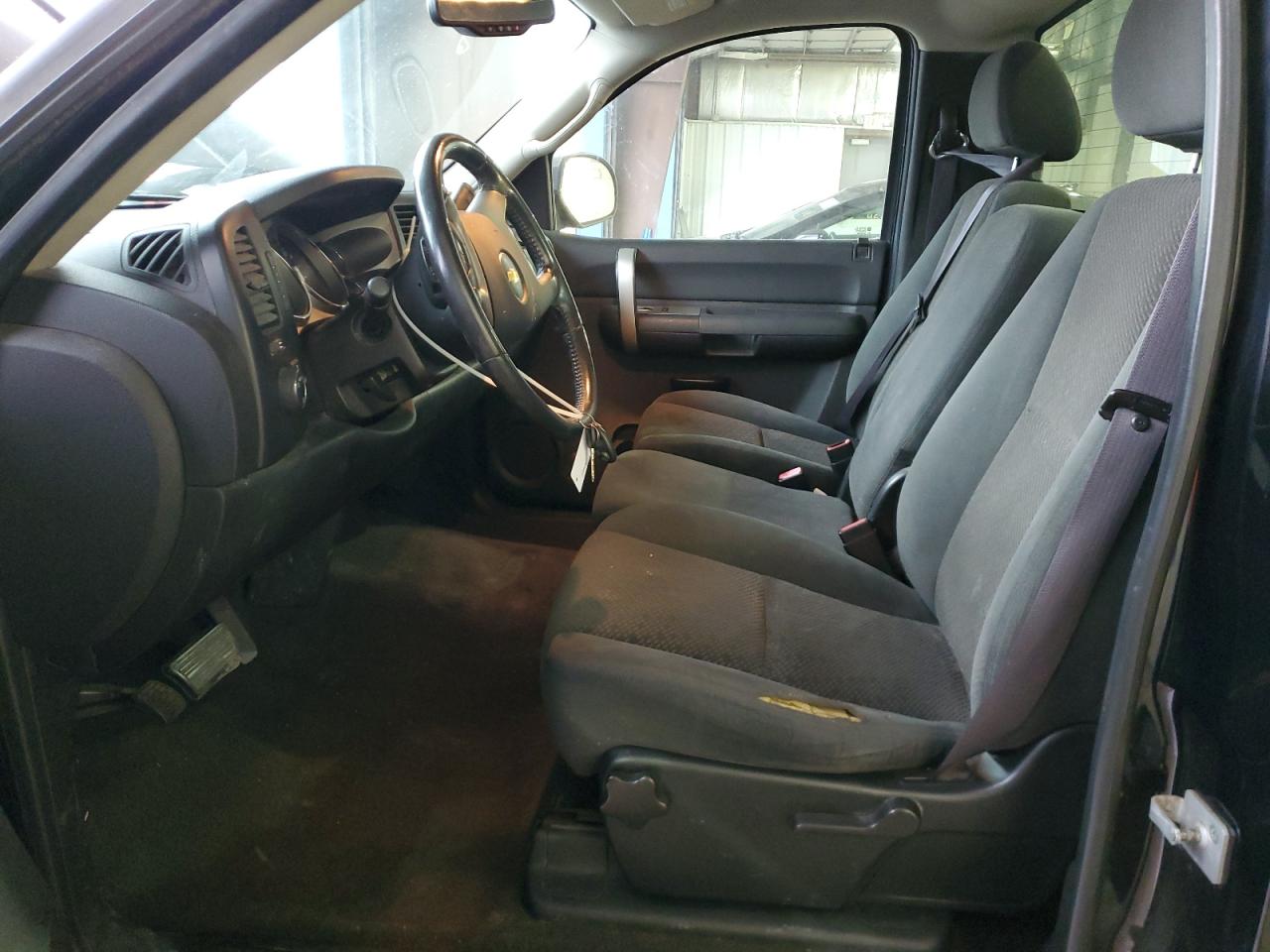 2008 Chevrolet Silverado - Image 7