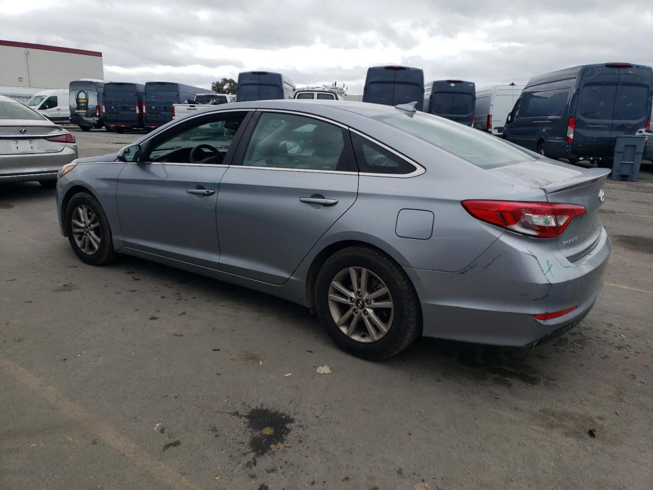2017 Hyundai Sonata - Image 2