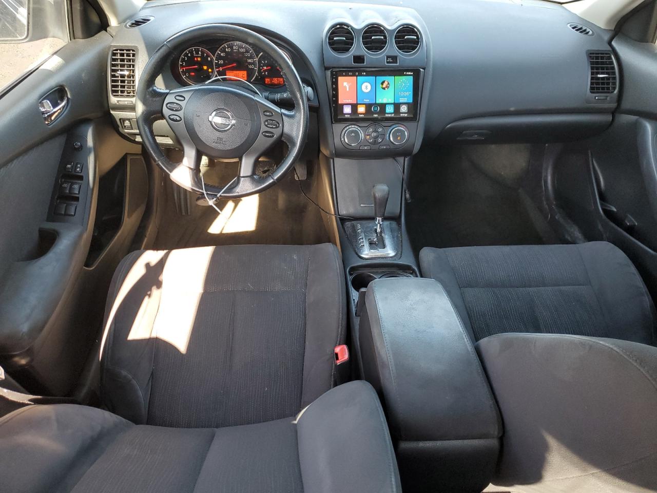 2010 Nissan Altima - Image 8