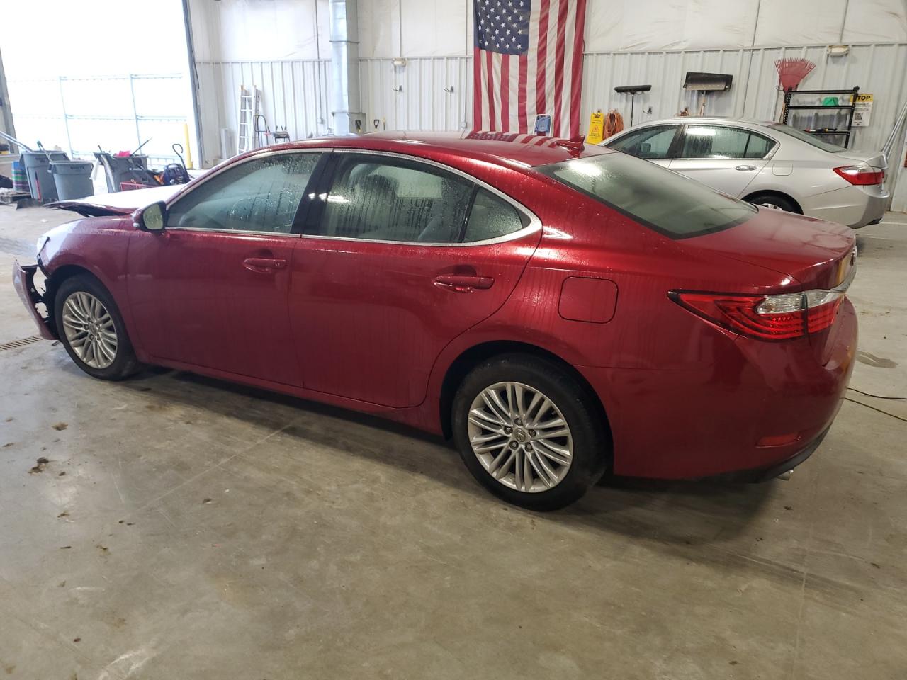 2013 Lexus ES - Image 2