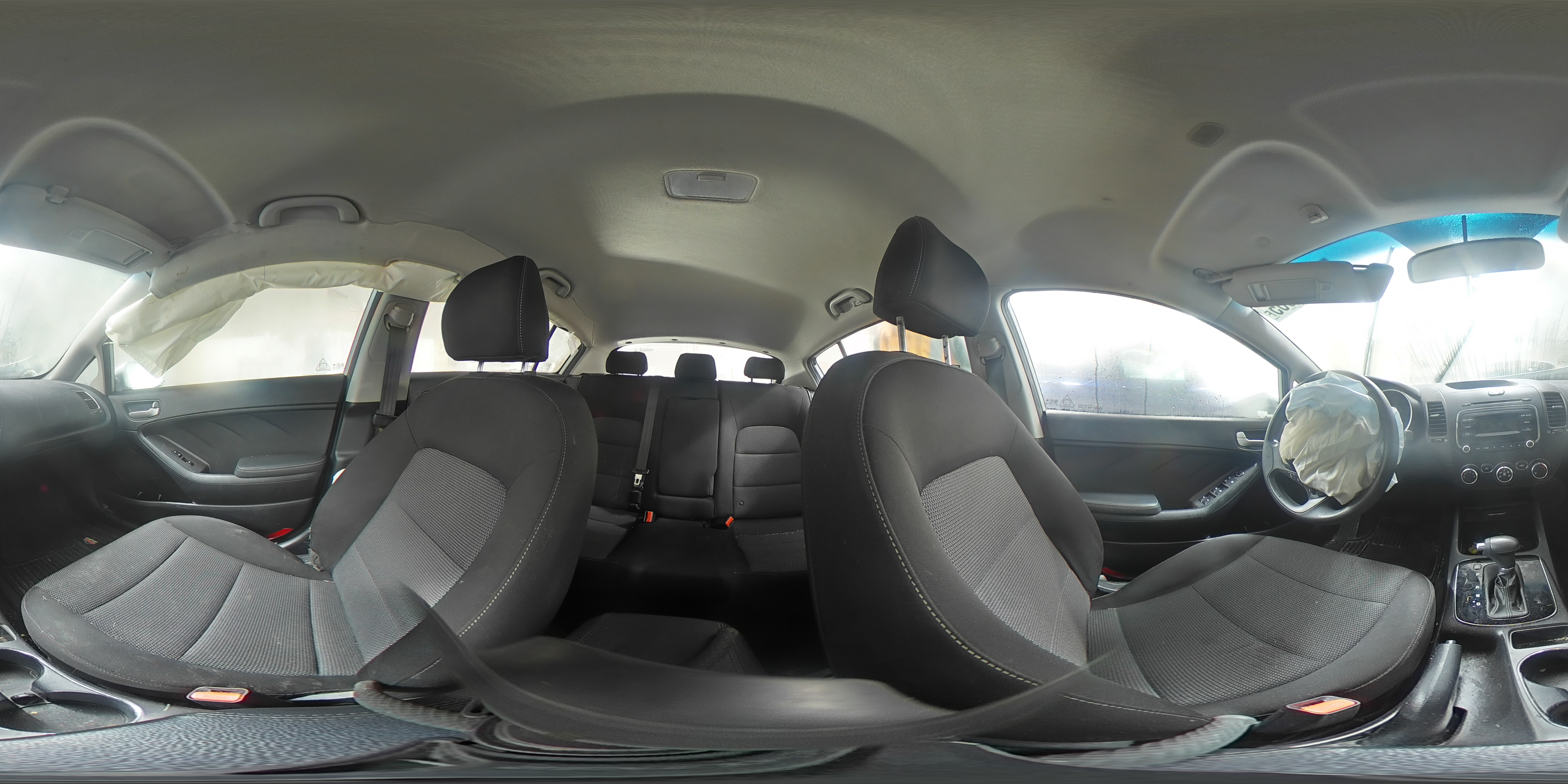 2017 Kia Forte - Image 14
