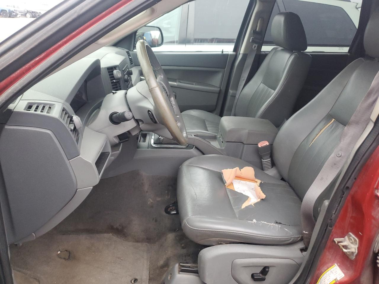 2006 Jeep Grand Cherokee - Image 7